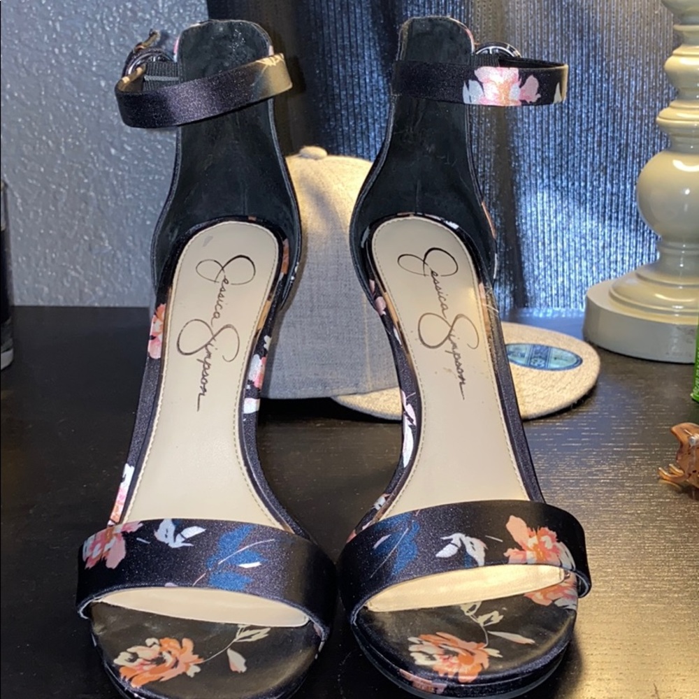 Jessica Simpson heels